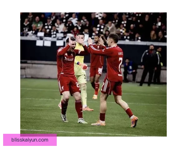 德甲球队今夏转会市场动向分析：顶级球员转会与新秀加盟表现亮眼