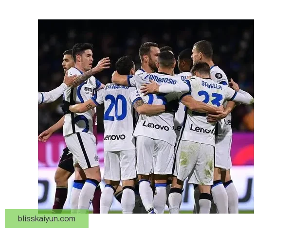 恰尔汗奥卢与布罗佐维奇的数据对比显示中场控制力差异明显